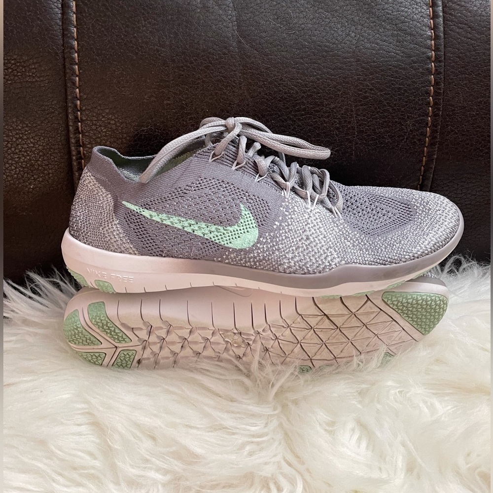 Nike Gray Grey Shoes Sneakers Size US 9
